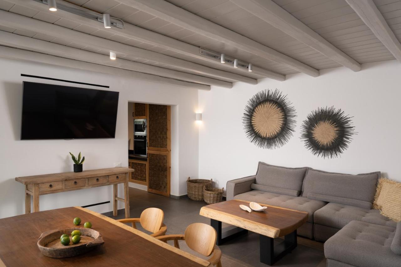Ikies Of Mykonos Bed & Breakfast Mykonos Town Екстериор снимка